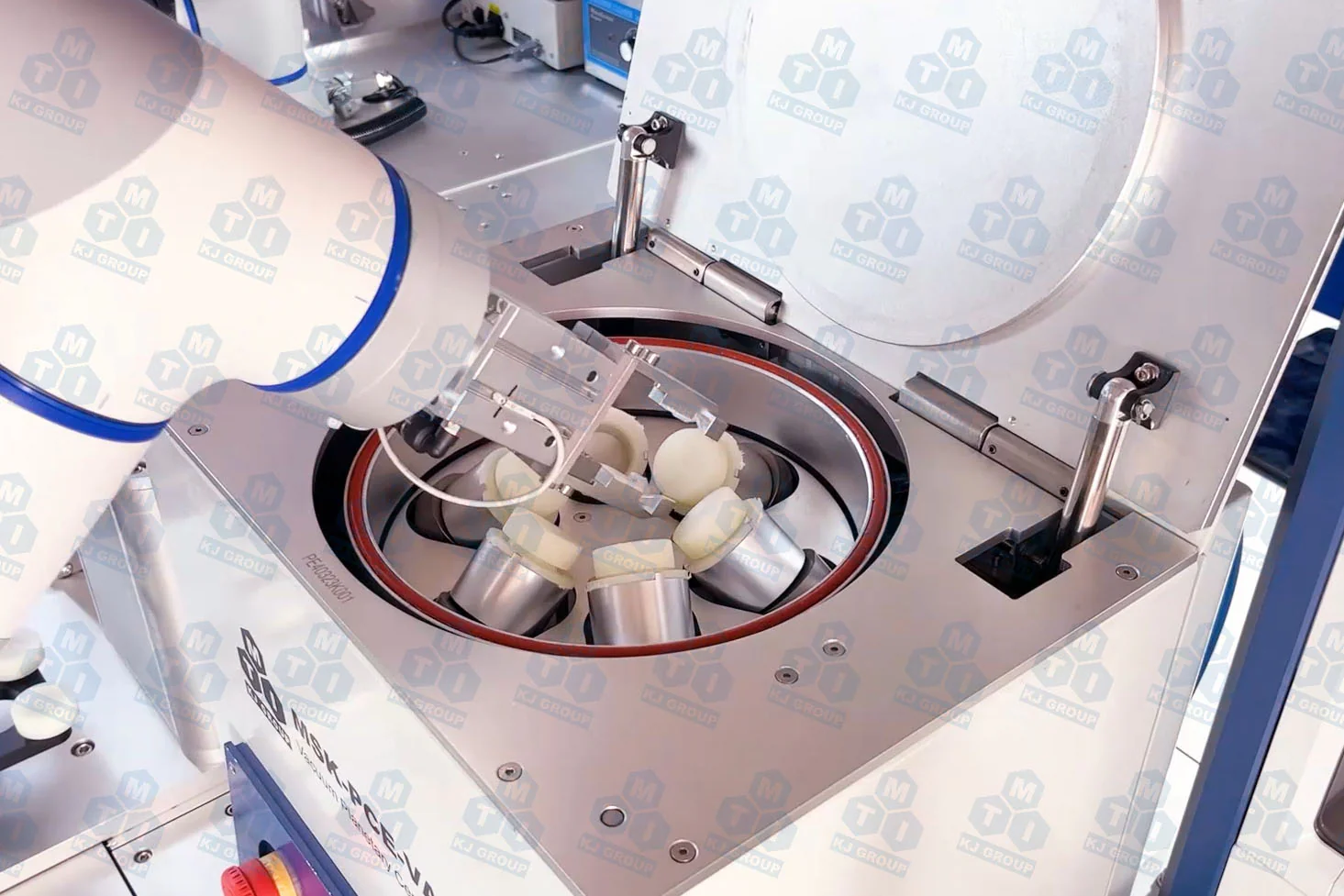 Autonomous Platform for Solid-State Material Synthesis – AM-SP02 - Image 6